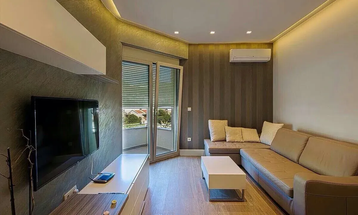 Rent, one bedroom apartment, 44m², Budva, Crna Gora