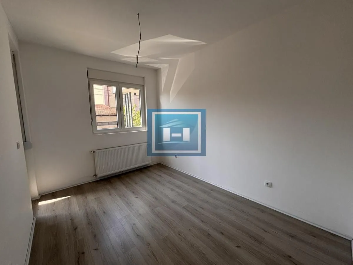 Prodaja, dvosoban stan, 56m², Centar, Jagodina