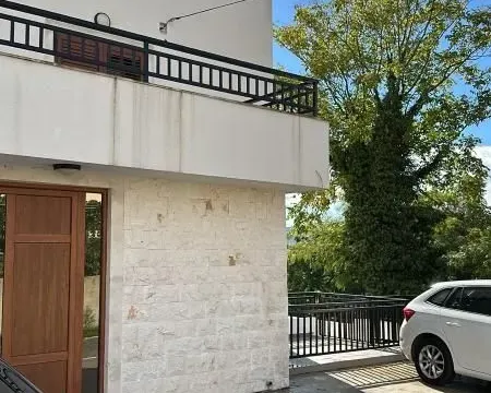 Prodaja, trosoban stan, 107m², Tivat, Crna Gora - image 3