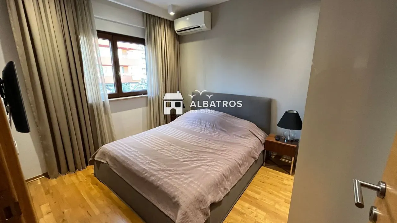 Rent, two bedroom apartment, 83m², Centar, Bar