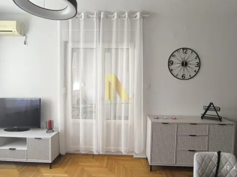Izdavanje, dvosoban stan, 43m², Grbavica, Novi Sad Sve Podlokacije - image 3