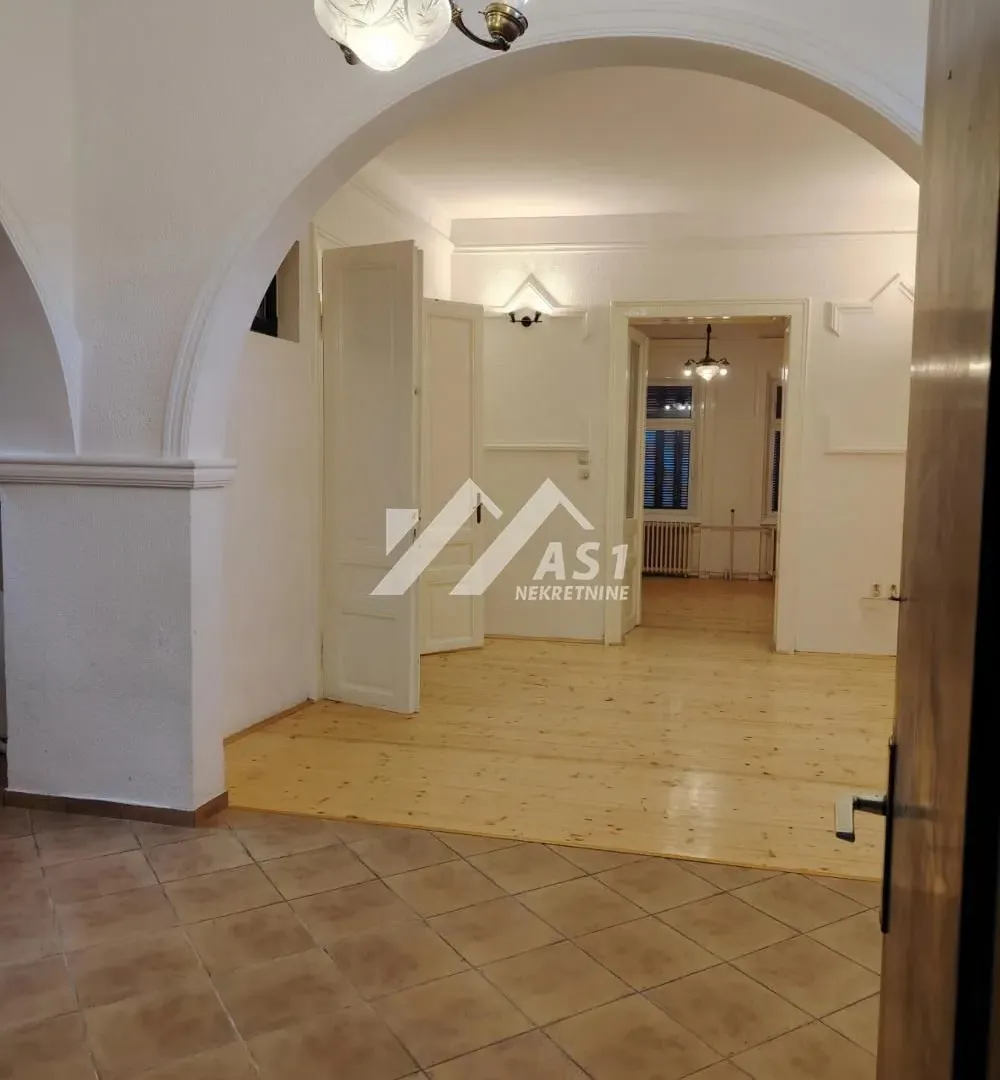Sale, office space, 260m², Centar, Novi Sad