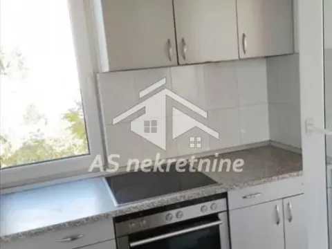 Rent, three bedroom apartment, 85m², Južni Bulevar, Vračar Sve Podlokacije - image 8