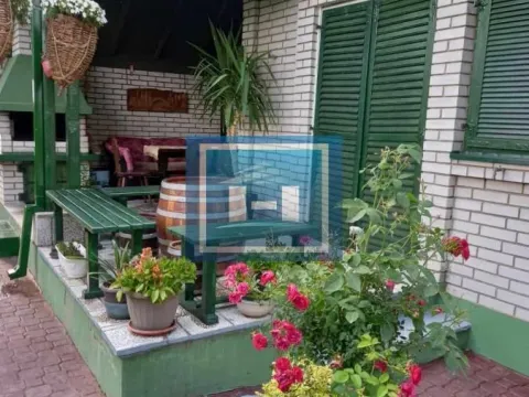 Sale, house, 350m², Lipova, Vrnjačka Banja - image 5