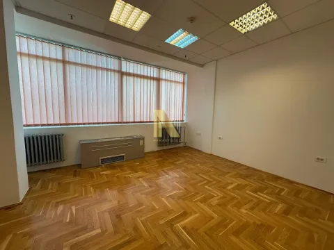 Rent, office space, 126m², Sajmište, Novi Sad - image 3