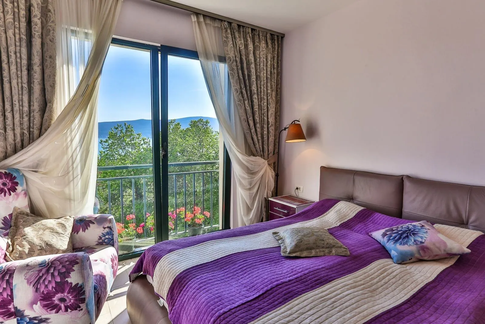 Prodaja, kuća, 240m², Tivat, Crna Gora