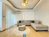 Izdavanje, dvosoban stan, 75m², City Kvart, Podgorica - image 2