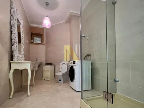 Izdavanje, kuća, 450m², Sremska Kamenica, Petrovaradin - image 16