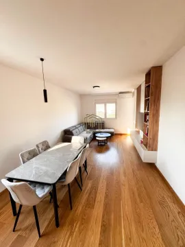 Prodaja, dvosoban stan, 72m², New City, Podgorica - image 12