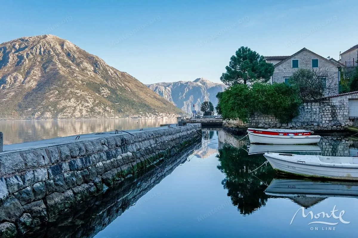 Prodaja, kuća, 333m², Kostanjica, Kotor