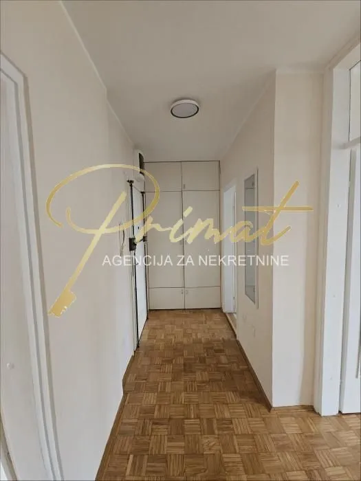 Rent, two bedroom apartment, 56m², Palilula Sve Podlokacije, Beograd