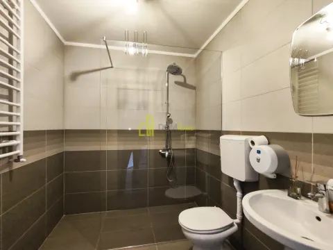 Rent, office space, 70m², Tološi, Podgorica - image 4