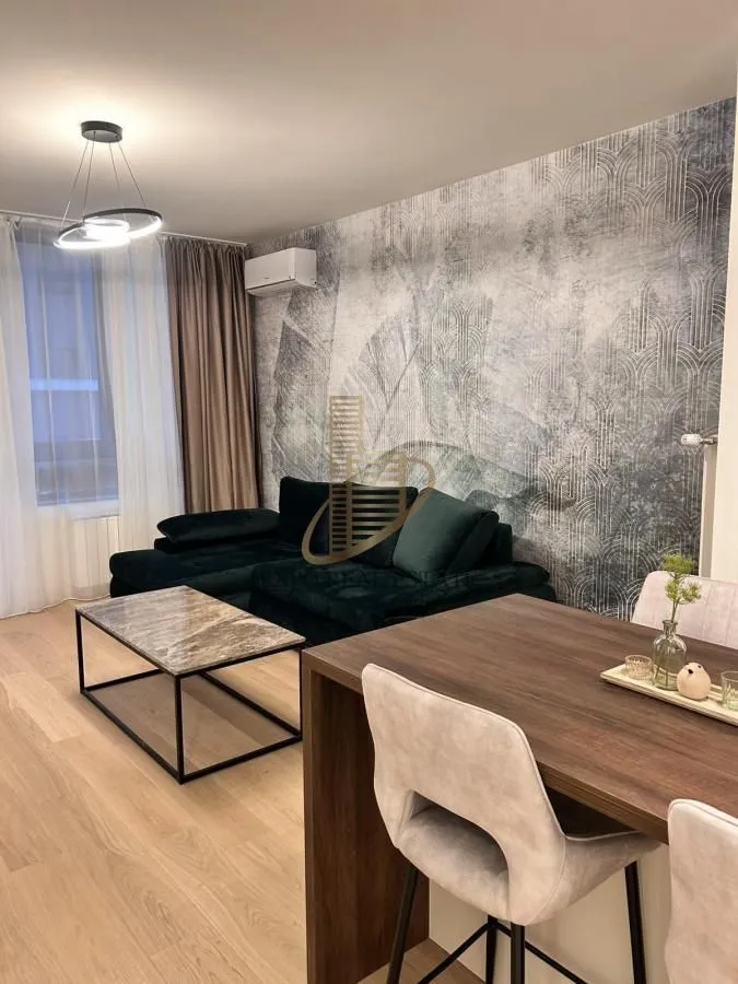 Izdavanje, dvosoban stan, 56m², Savski Venac, Beograd