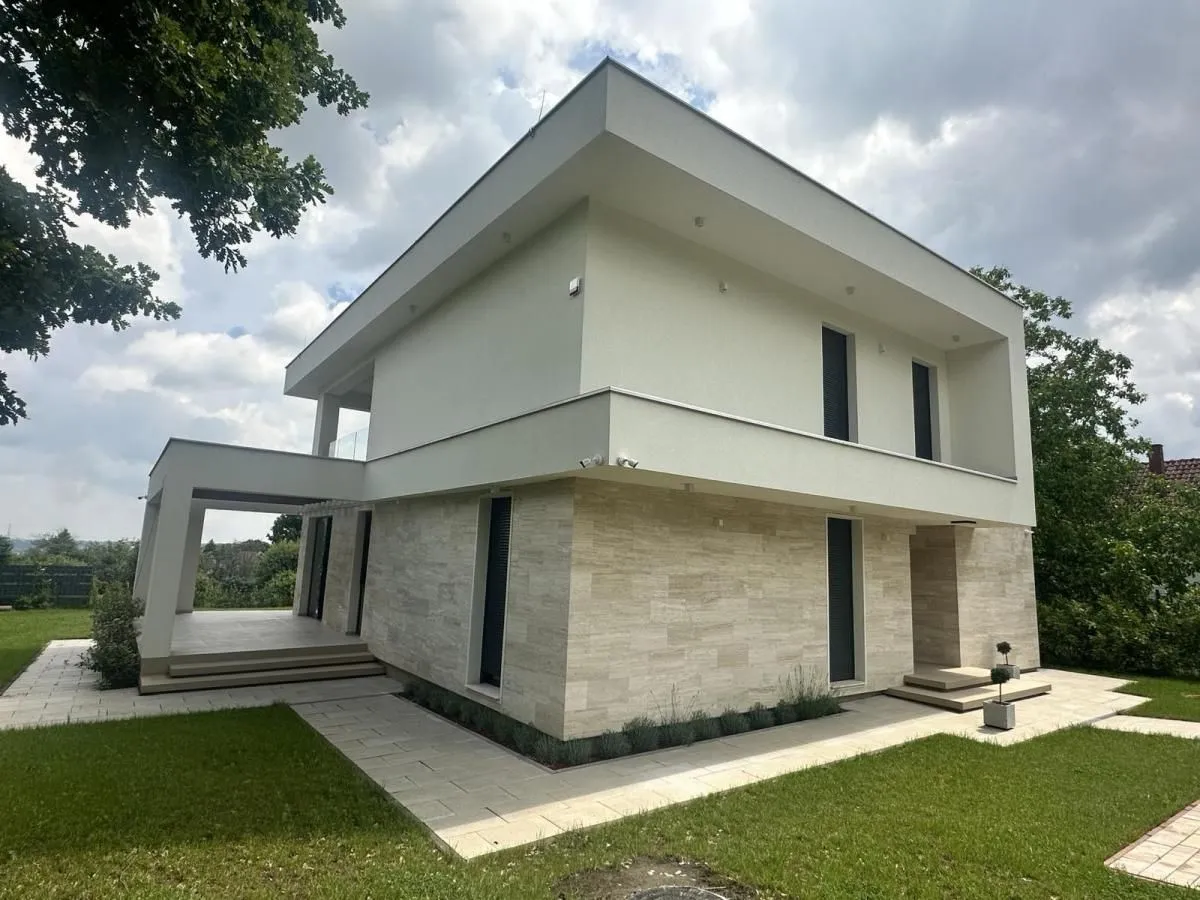 Prodaja, kuća, 242m², Bocke, Petrovaradin