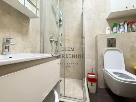 Izdavanje, jednosoban stan, 45m², Pobrežje, Podgorica - image 5