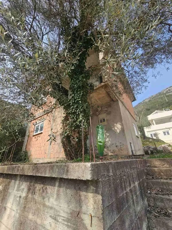 Prodaja, kuća, 74m², Šušanj, Bar