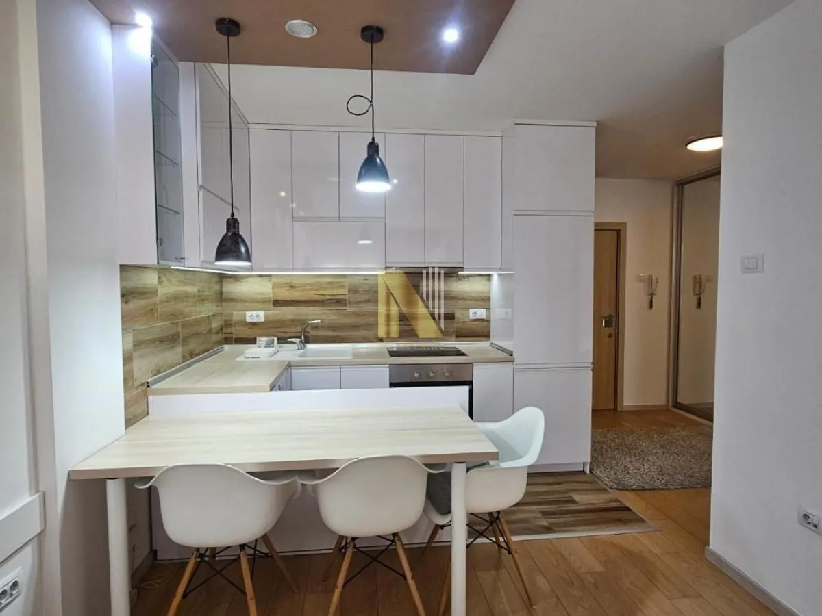 Izdavanje, jednosoban stan, 39m², Spens, Novi Sad Sve Podlokacije