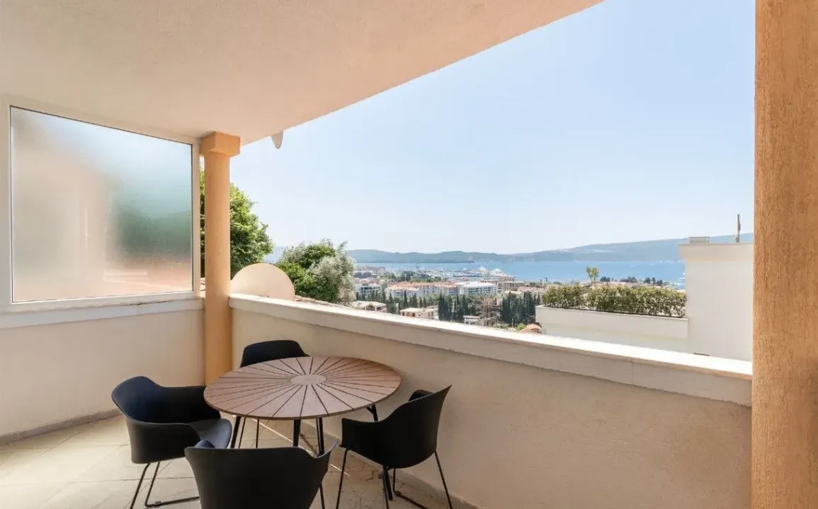 Prodaja, dvosoban stan, 69m², Donja Lastva, Tivat