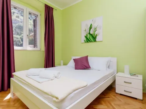 Rent, two bedroom apartment, 62m², Stari Grad Kotor, Kotor - image 6