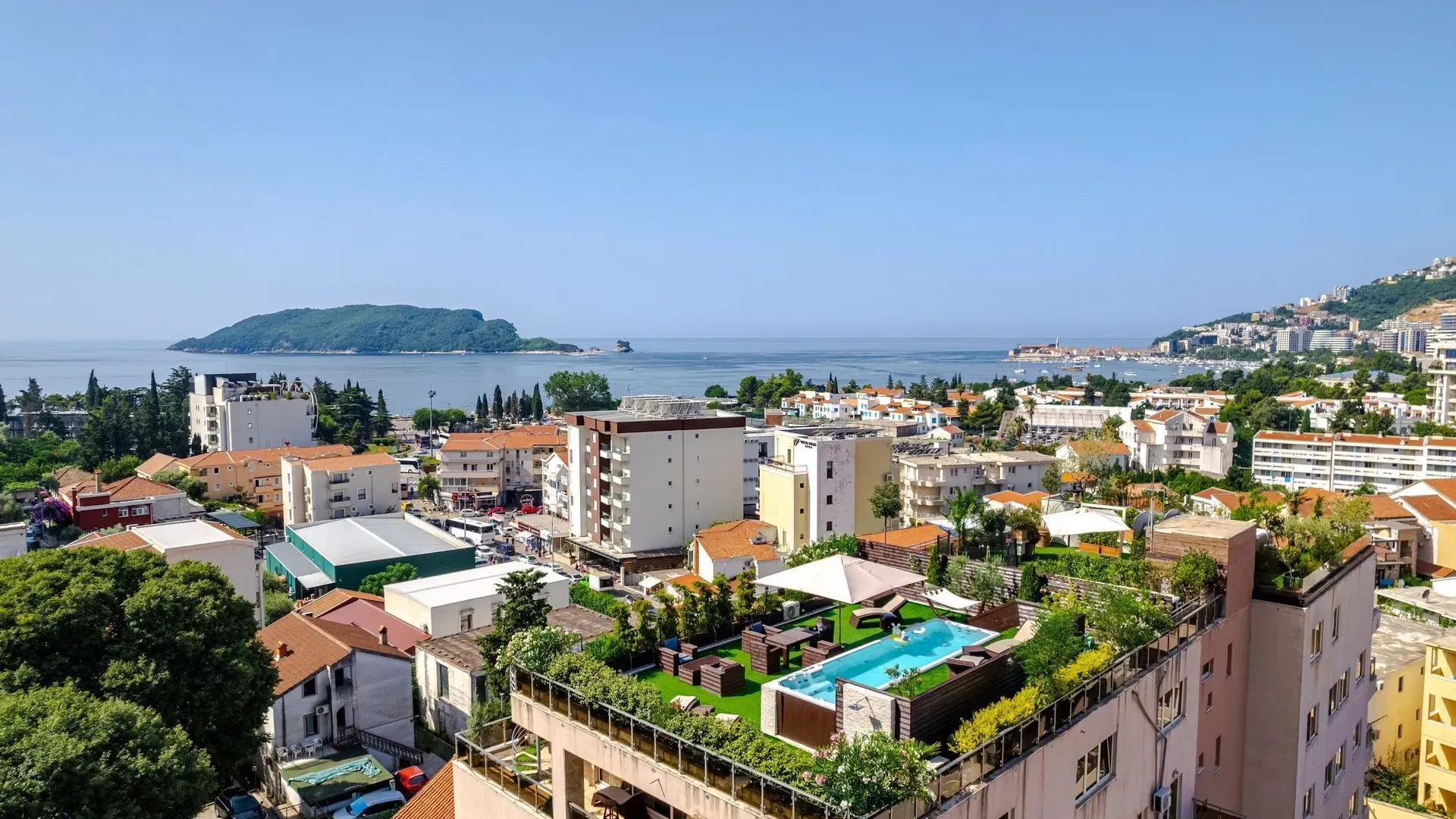 Sale, three bedroom apartment, 400m², Budva, Crna Gora