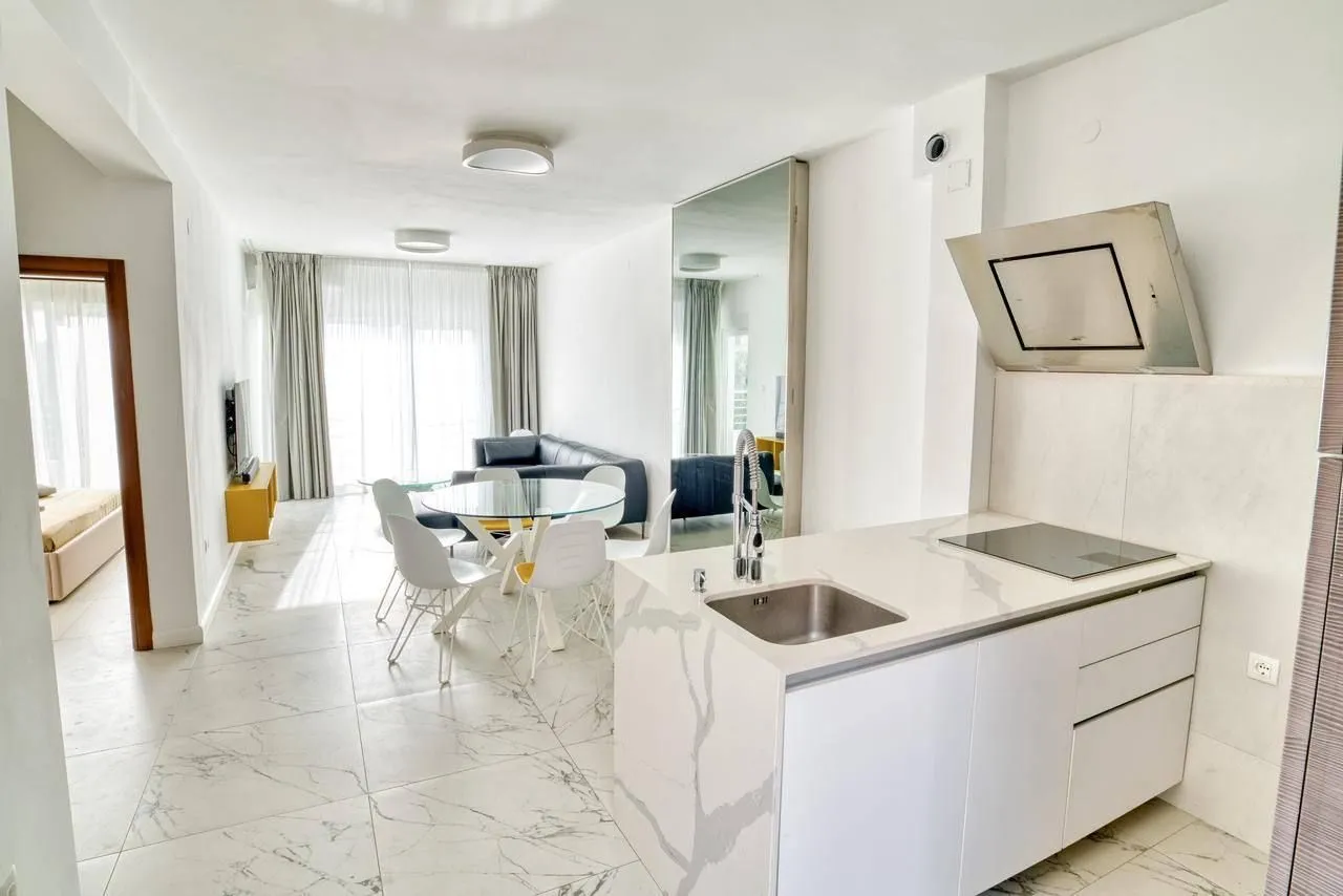 Sale, two bedroom apartment, 60m², Petrovac, Budva
