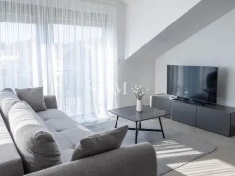 Izdavanje, dvosoban stan, 70m², Gradiošnica, Tivat - image 7