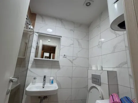 Stan-na-dan, jednosoban stan, 24m², Stari Aerodrom, Podgorica - image 10