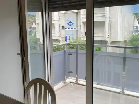 Rent, one bedroom apartment, 50m², Blok 6, Podgorica - image 7