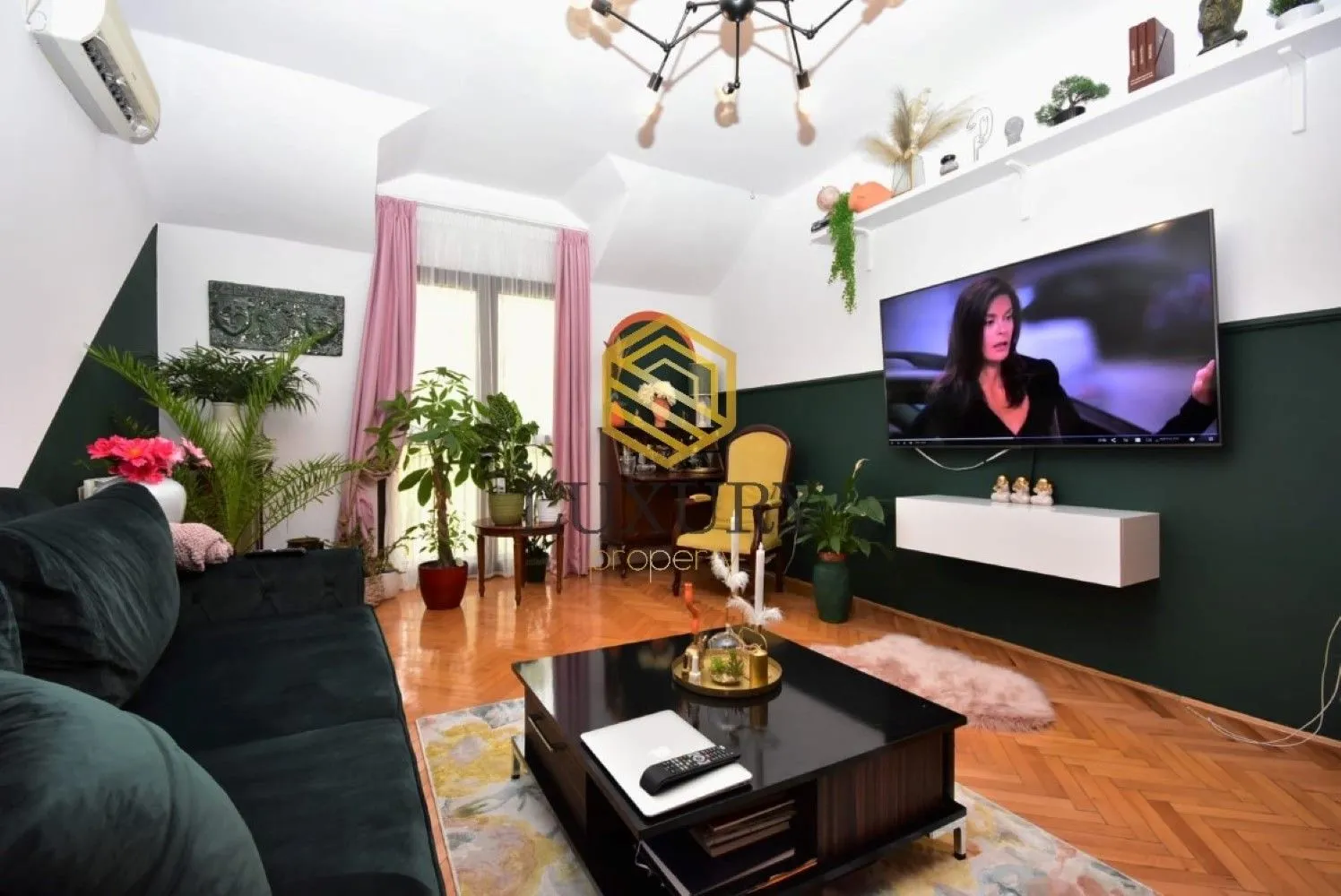 Prodaja, trosoban stan, 155m², Gorica C, Podgorica