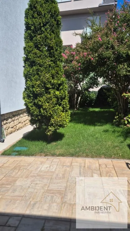 Sale, house, 233m², Čukarica, Beograd
