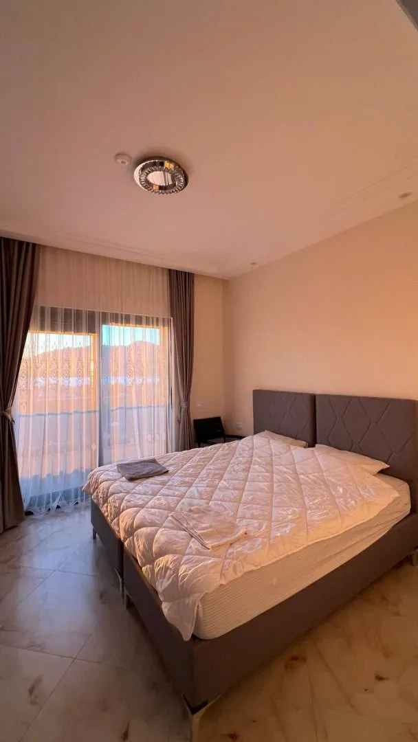 Rent, house, 286m², Donja Lastva, Tivat