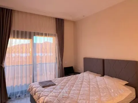 Izdavanje, kuća, 286m², Donja Lastva, Tivat - image 7