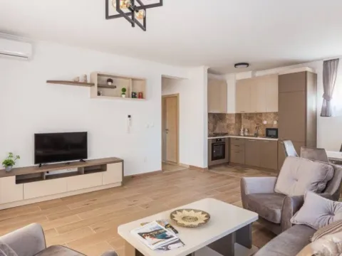 Sale, one bedroom apartment, 87m², Pržno, Budva - image 2