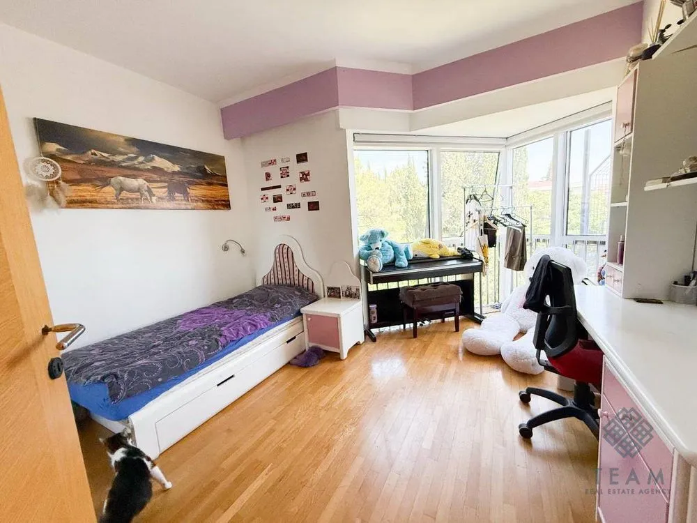 Prodaja, trosoban stan, 136m², Centar, Podgorica