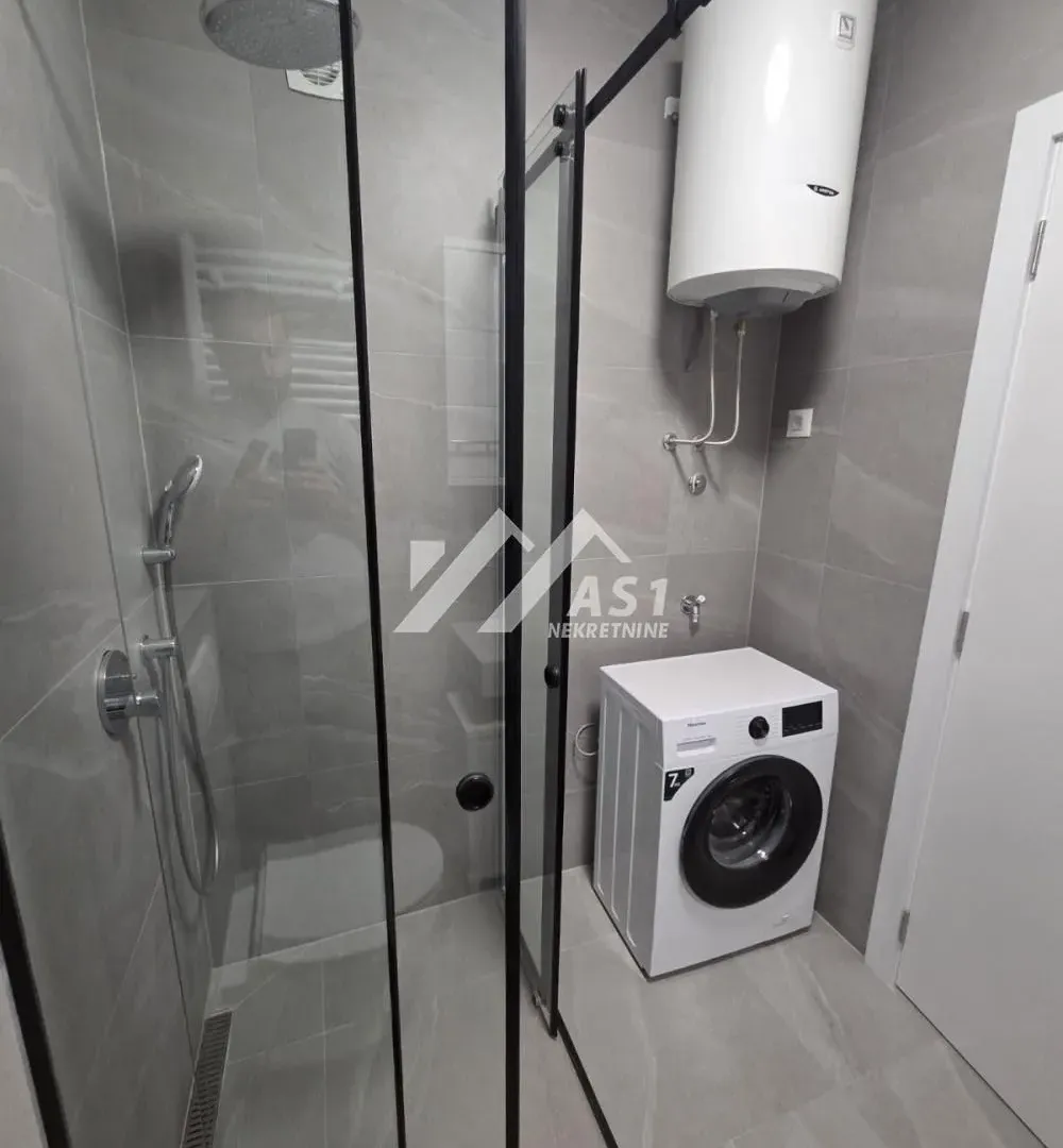 Izdavanje, dvosoban stan, 47m², Podbara, Novi Sad Sve Podlokacije