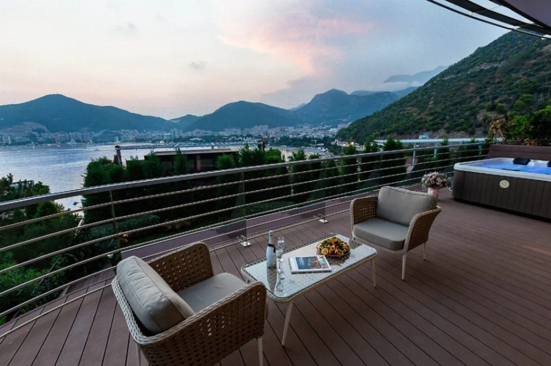 Sale, two bedroom apartment, 182m², Budva, Crna Gora