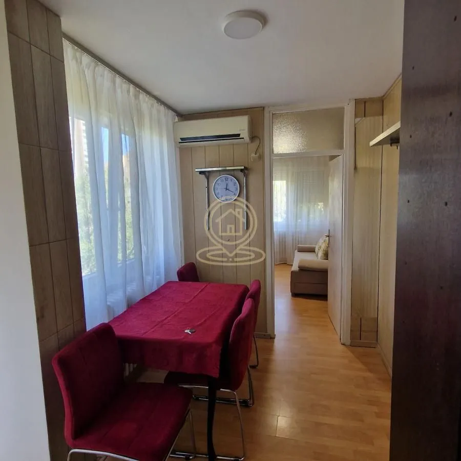 Izdavanje, dvosoban stan, 52m², Liman 4, Novi Sad Sve Podlokacije