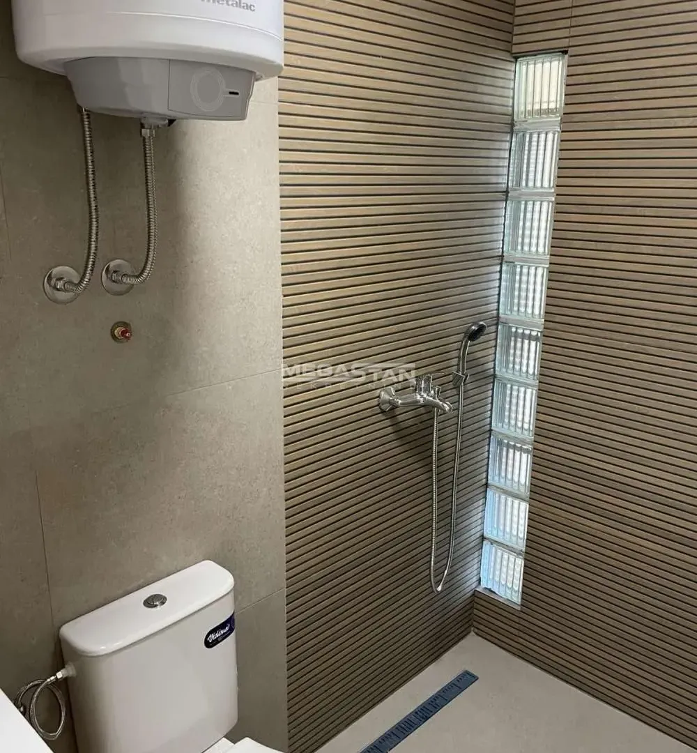 Izdavanje, poslovni prostor, 23m², Novi Beograd Sve Podlokacije, Beograd