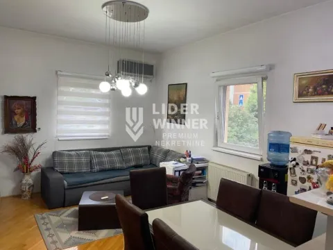 Prodaja, trosoban stan, 45m², Rakovica, Beograd - image 1