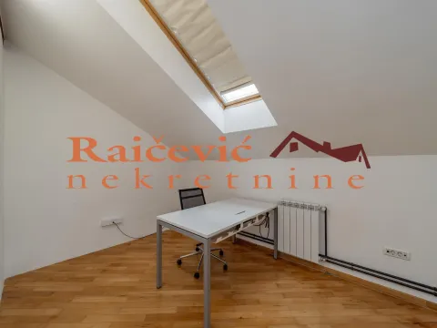 Izdavanje, poslovni prostor, 239m², Stari Grad, Beograd - image 20