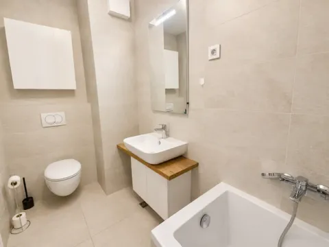 Izdavanje, četvorosoban stan, 90m², Fon (Fon - Bilećka), Voždovac Sve Podlokacije - image 13