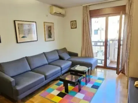 Izdavanje, jednosoban stan, 47m², Stari Aerodrom, Podgorica - image 5