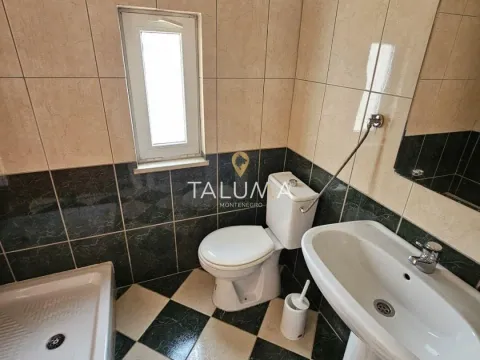 Rent, house, 300m², Masline, Podgorica - image 12