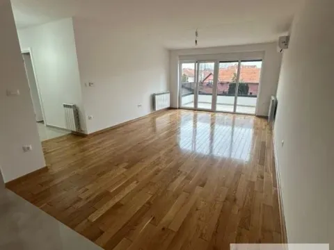 Prodaja, trosoban stan, 65m², Batajnica, Beograd - image 5