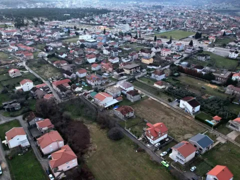 Sale, land lot, 2000m², Podgorica, Crna Gora - image 3