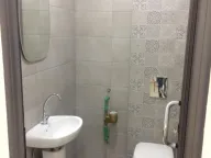 Izdavanje,  poslovni prostor, 160m2, Kruševac, Podgorica