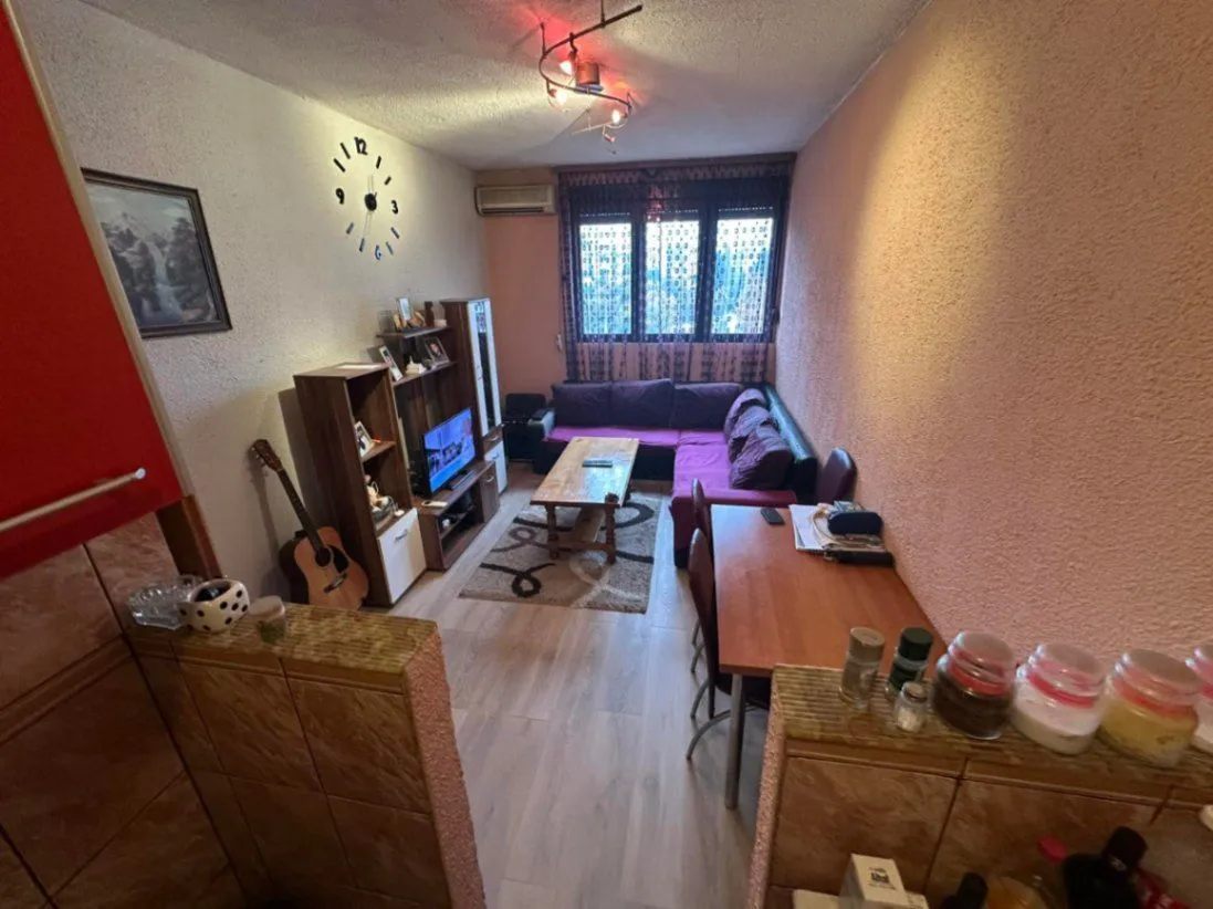 Prodaja, jednosoban stan, 40m², Gintaš, Podgorica