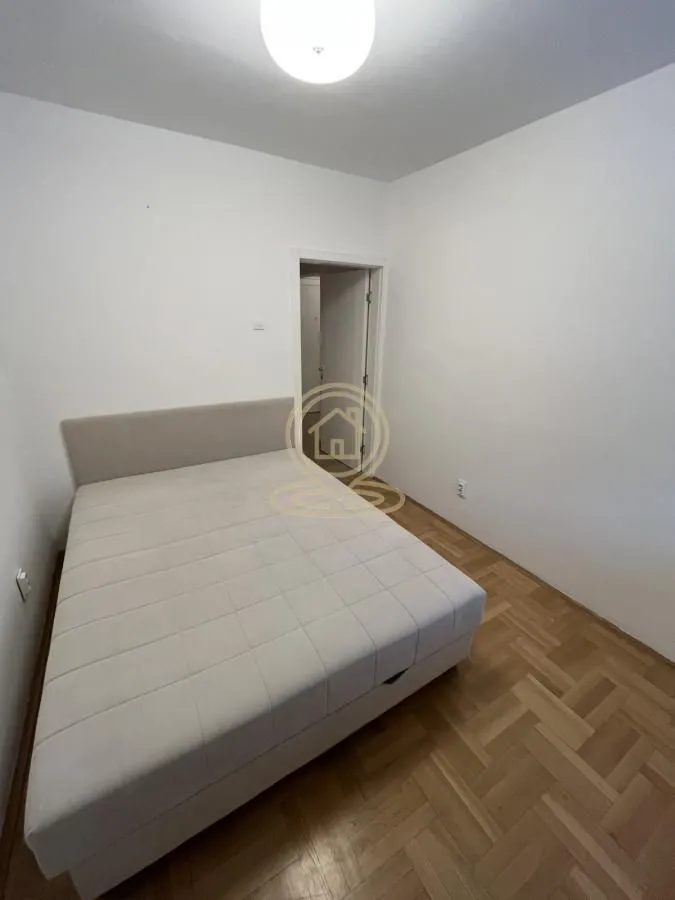 Rent, two bedroom apartment, 48m², Stari Grad, Beograd