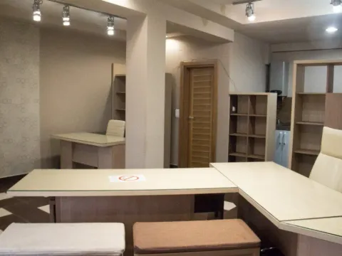 Rent, office space, 41m², Centar, Pančevo - image 8