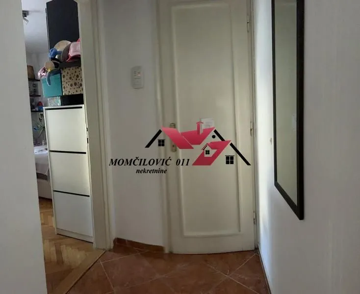 Prodaja, dvosoban stan, 61m², Vračar Sve Podlokacije, Beograd